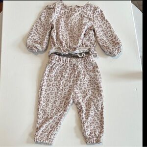 Baby GAP Leopard Print Sweatpants & Joggers Set